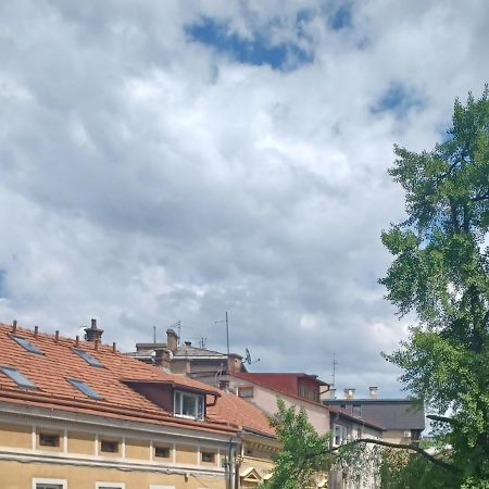Brand New - Central Apartments Sarajevo Ngoại thất bức ảnh