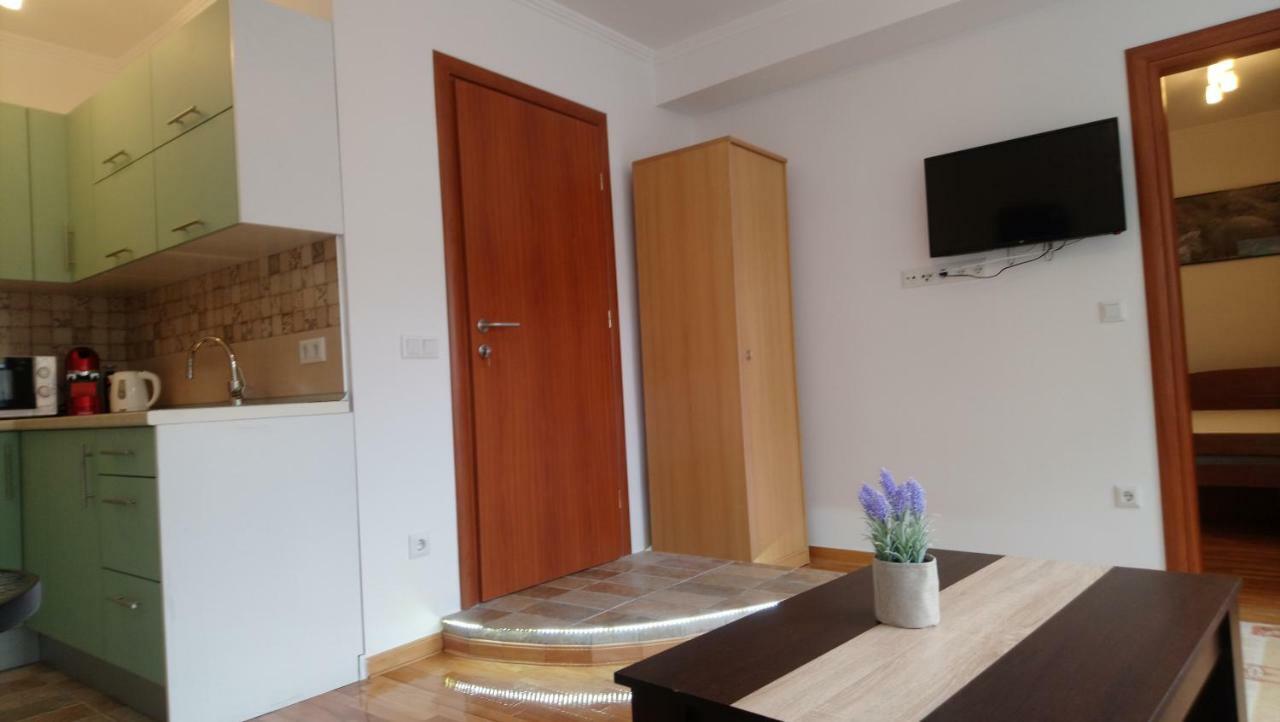 Brand New - Central Apartments Sarajevo Ngoại thất bức ảnh