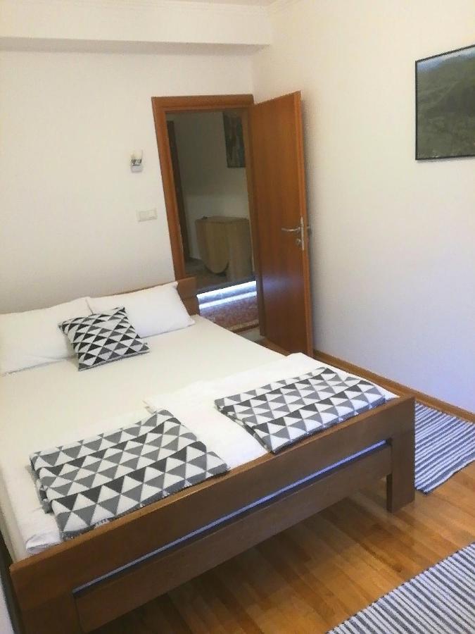 Brand New - Central Apartments Sarajevo Ngoại thất bức ảnh
